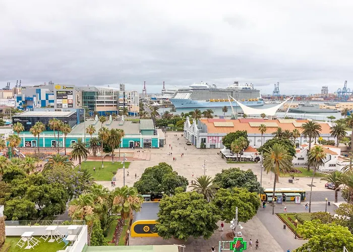 Santa Catalina Queen *